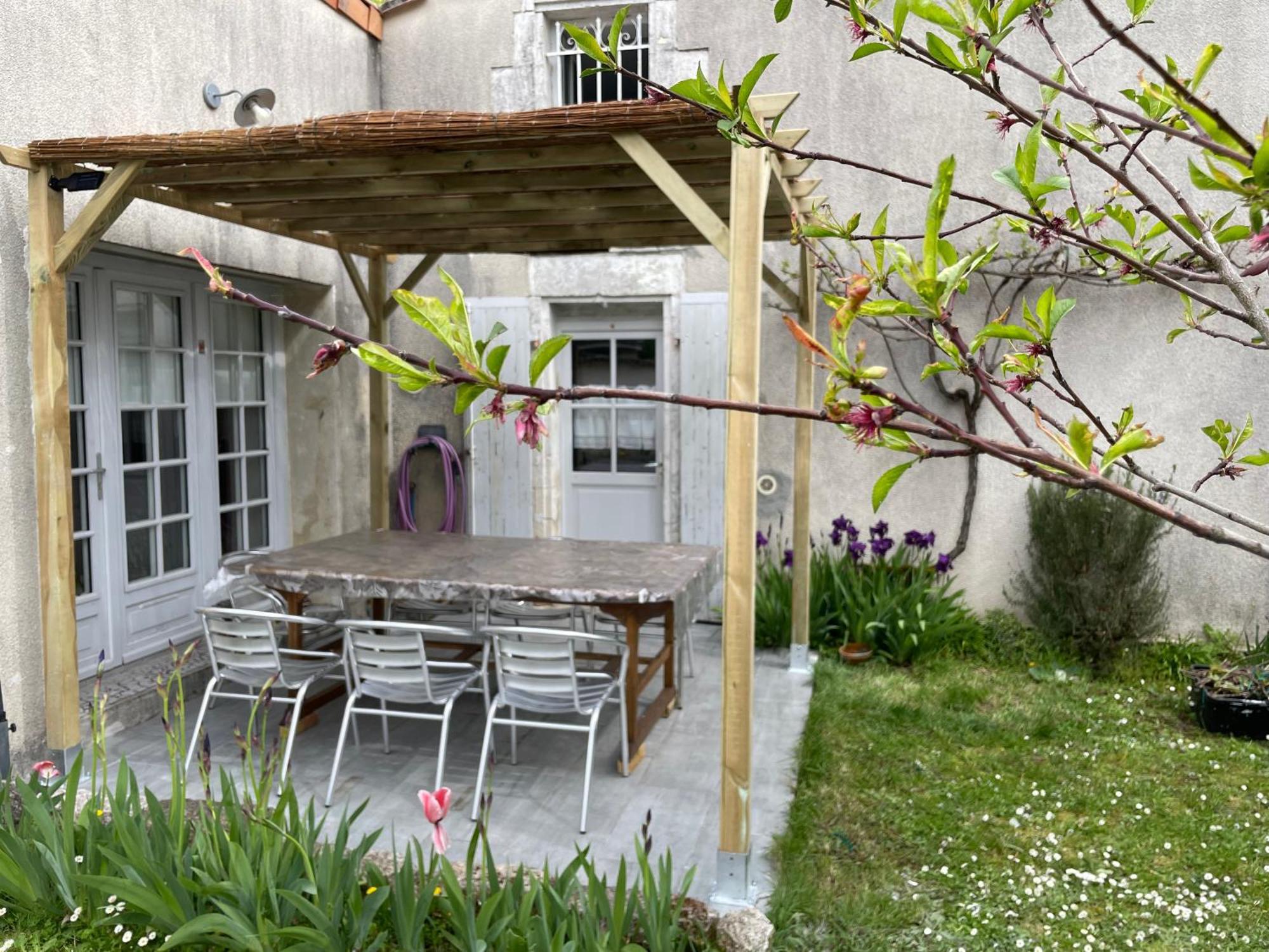 La Maison De Josephine Montignac-Charente Экстерьер фото
